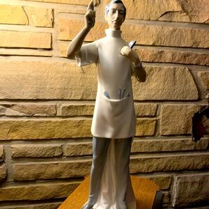Lladro  the dentist (retired)